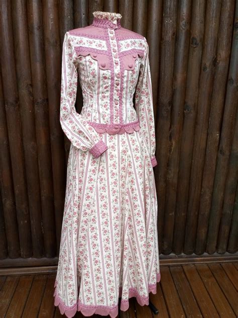 Pin di GAMIS KOMBINASI