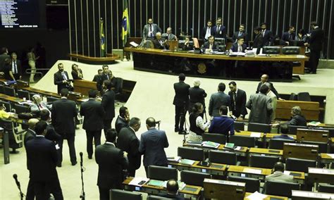 Durante janela partidária 59 deputados mudam de partido Jornal O Globo