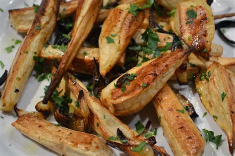 Eet Lekker Geroosterde Pastinaak Uit De Oven