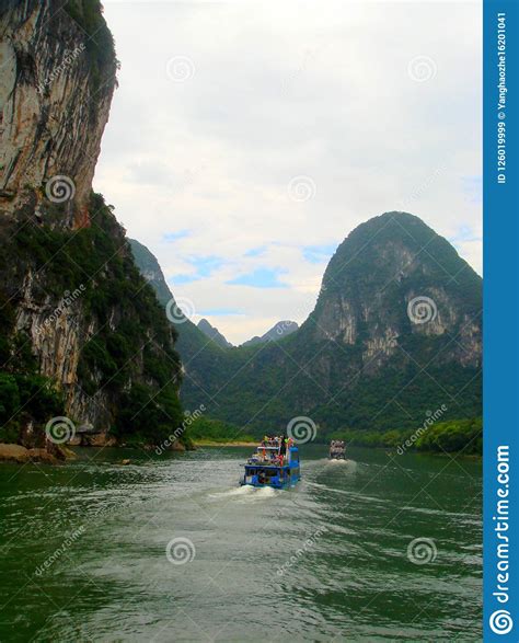 Landschap Van De Lijiangrivier In Guilin Guangxi Stock Afbeelding