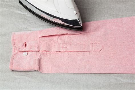 A Gentlemans Guide To Ironing A Shirt