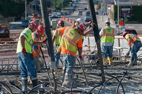 How Much Do Construction Workers Make An Hour In Arizona Best Home