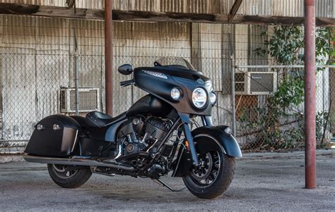 2017 Indian Chieftain Dark Horse Review