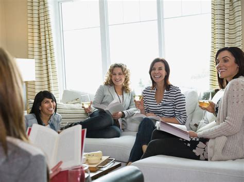 10 Key Benefits Of A Book Club And Why Book Clubs Are Worth It