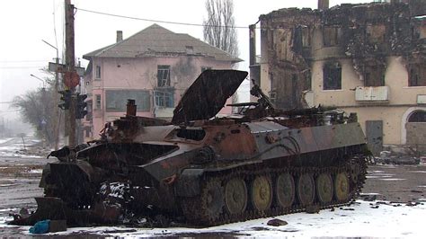 Fighting Destroys Ukrainian Town Cnn Video