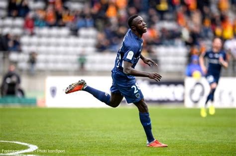 Join the discussion or compare with others! OM - Mercato : Wamangituka sur les tablettes de l'OM