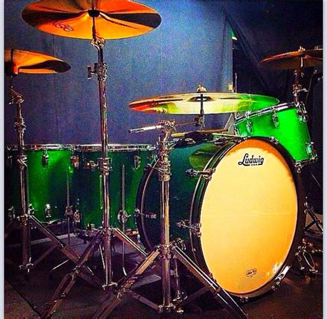 Ludwiggreen Sparkle With Images Ludwig Drums Drummer