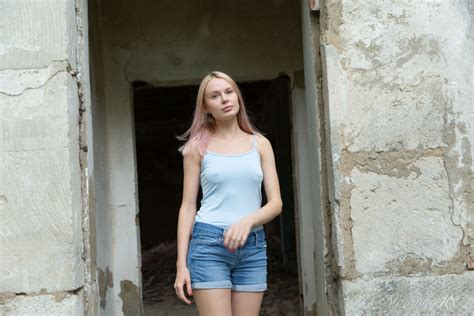 Blonde Teen Maria Rubio Strips Down To Her Running Shoes By A Ruined Dwelling Models Halloween