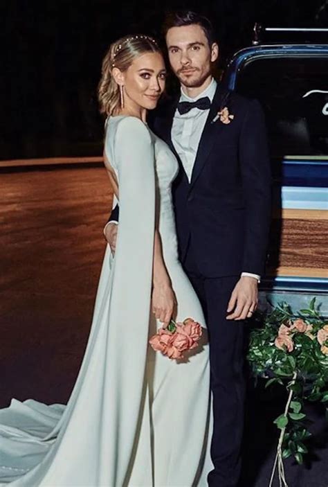 Just Married See Hilary Duff And Matthew Komas Gorgeous Wedding