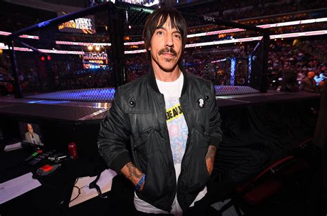 Red Hot Chili Peppers Anthony Kiedis On The Mend After