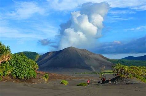 There are few interior roads. Vanuatu Volcano Day Tours - Tanna Island Mt Yasur Volcano Tour