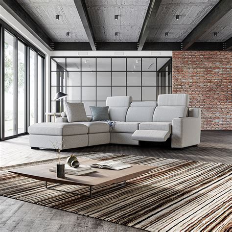 Andiamo alla scoperta del marchio poltrone e sofa che si propone per la qualità, l'ampia scelta di modelli e la convenienza per sedute e divani comodi e. Poltrone E Sofa Offerte Settembre 2017 | Bruin Blog