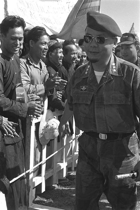 General Nguyen Khanh In Field Trip Saigon Feb 1964 Flickr