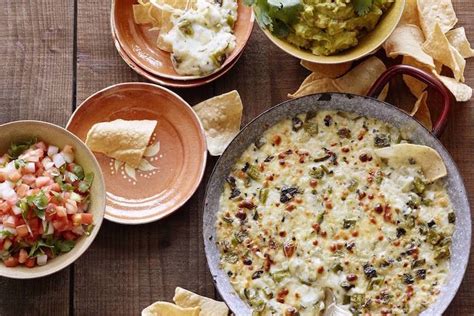 David is the founder of the barbecue lab, and it's his mission to make sure that outdoor cooks the world over are using the best bbq gear and accessories. Queso Fundido - What's Gaby Cooking