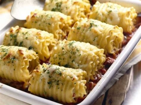 Chicken And Cheese Lasagna Roll Ups Recipe Recipes Food Cheese