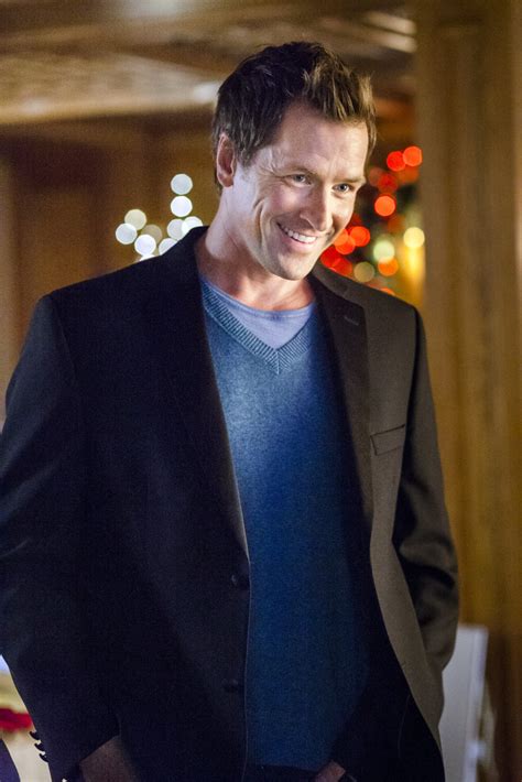 Paul Greene as Dylan in "A Christmas Detour" | Hallmark Channel