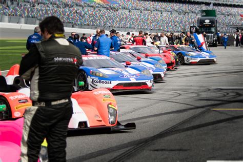 10 Stunning Photos From The Rolex 24 At Daytona Airows