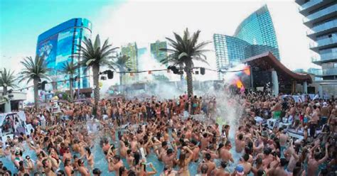 summer is here and so is the sizzling party scene at the las vegas day club pools gaycities blog