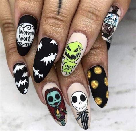 Pin By Sonias Boards On Halloween Nails ☠️ Halloween Nail Designs