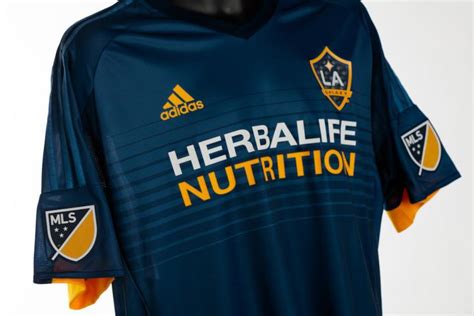 Ts galaxy is determined to end the barren run of two games without a victory. LA Galaxy update sponsor logo on away kit; all but confirm ...