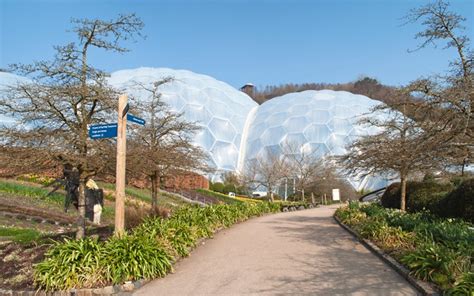 The Eden Project Cornwalls Garden Of Eden Uk Day Trips On The