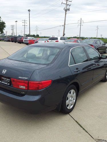 Find Used 2005 Honda Accord Lx Sedan 4 Door 24l In Savoy Illinois