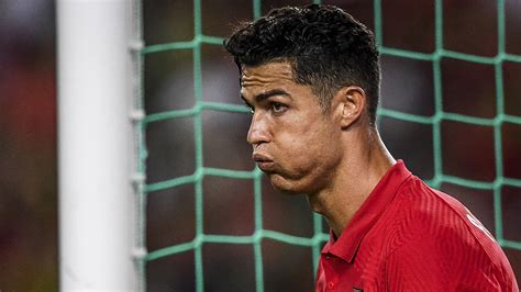 Fake Cristiano Ronaldo R Pond Clairement La Rumeur D Un Retour Au