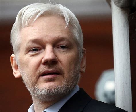 Julian Assange Height Weight Age Affairs Wife Biography And More Starsunfolded