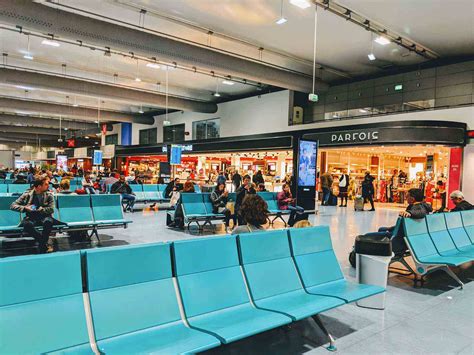 A Guide To Terminal 2 At Lisbon Airport Portugalist