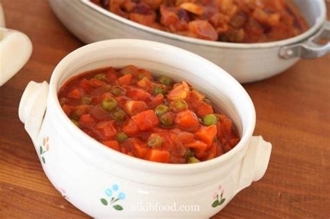 Peas And Carrots In Tomato Sauce This Is A Classic Recipe For Kids