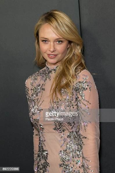 Madison Mckinley Attends New York Premiere Mollys Game At Amc Loews