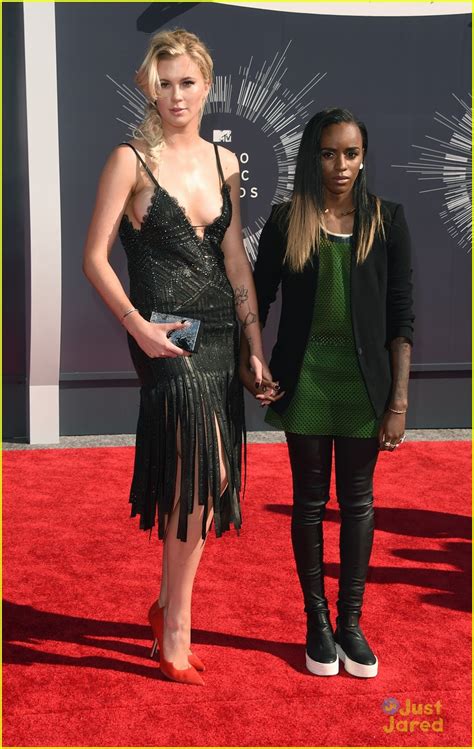 Ireland Baldwin Girlfriend Angel Haze Keep Close On MTV VMAs Red Carpet Photo