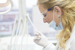 Merci de prendre contact avec le secrétariat pour plus d'information. Quelle formation pour devenir dentiste