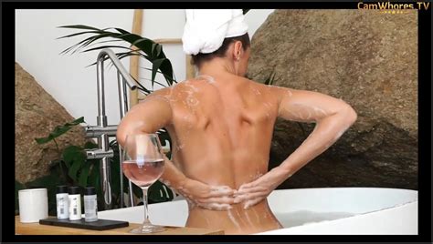 Anna Zapala Soapy Bath Nude Tub Leaked Video Mb