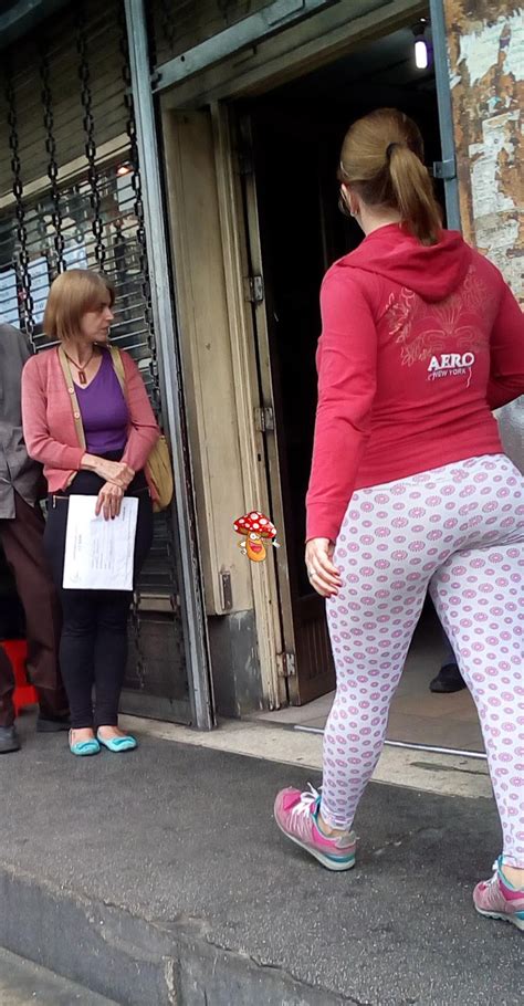 mature blonde showing big ass pawg in printed spandex divine butts candid milfs in public