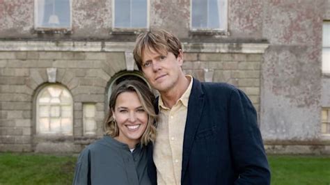 Beyond Paradises Kris Marshall Reveals Concerns About Reuniting With