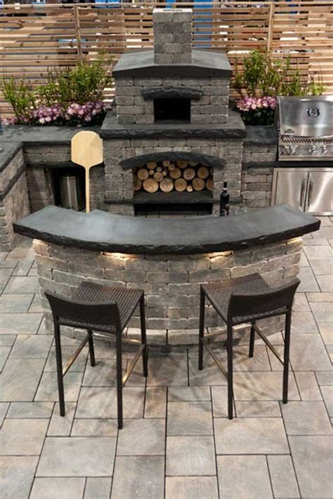 This simple stone outdoor kitchen helps you to start, if you're inspired to have one. Amazing Outdoor Kitchen Ideas Let You Enjoy Your Spare ...