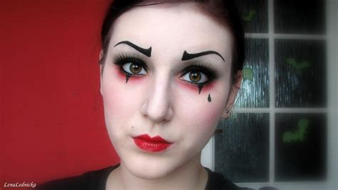 Lena Lednicka Pierrot The Clown Makeup Tutorial