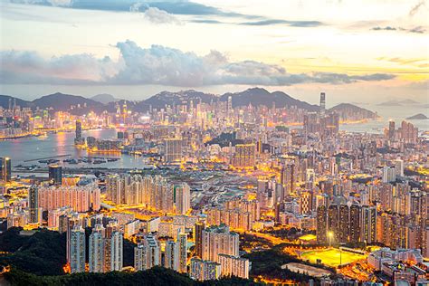 Where To Stay In Hong Kong Kowloon Vs Hong Kong Island Globetrotting