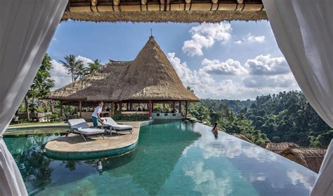 33 Infinity Pools In Bali Thatll Take Your Breath Away