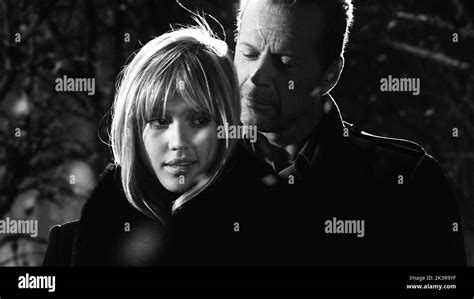 Bruce Willis Sin City Black And White Stock Photos And Images Alamy