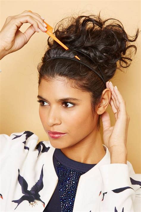 Check spelling or type a new query. 40 Frisuren für Naturlocken zum Selbermachen mit Anleitung