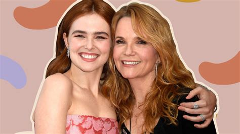 Zoey Deutch And Mom Lea Thompsons Bonding And Bickering Is Relatablehellogiggles