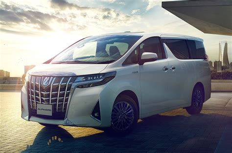 2018 Toyota Alphard 35l V6 At White Pearl New Car Buyers Guide