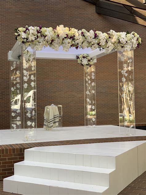 Acrylic Chuppah With Hanging Orchids Chuppah Flower Centerpieces