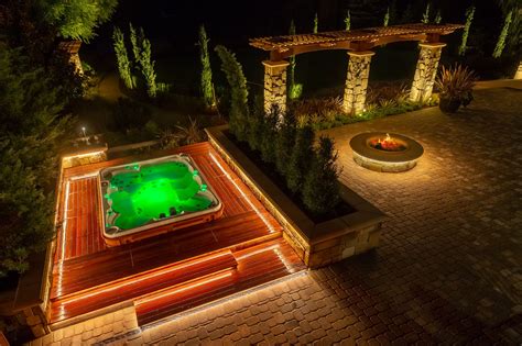 What's more, the little time you do have away from work, you won't want to spend that on lawn mowing. 3 Reason To Hire a Landscape Lighting Professional | Best ...