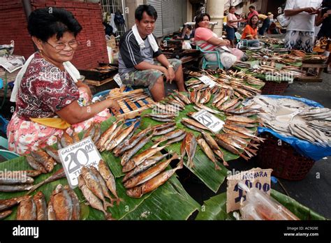 Fish Market Quiapo Manila Hi Res Stock Photography And Images Alamy