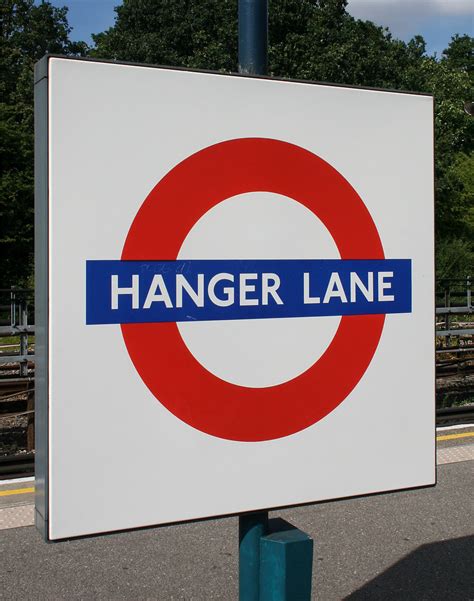 Hanger Lane Underground Station Modern Panel Roundel Flickr