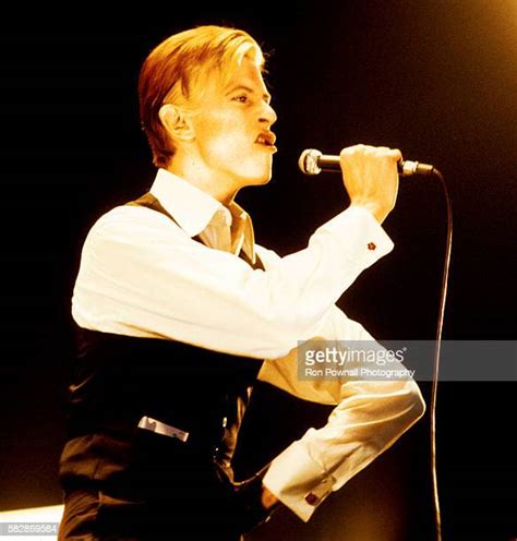 David Bowie 1976 Photos Et Images De Collection Getty Images
