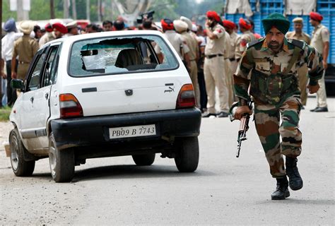 gunmen in indian army uniforms attack bus and police station killing 5 the new york times